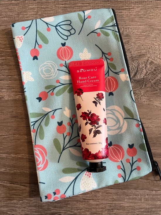 Seomou Other - Seomou Rose Care Hand Cream - Pink